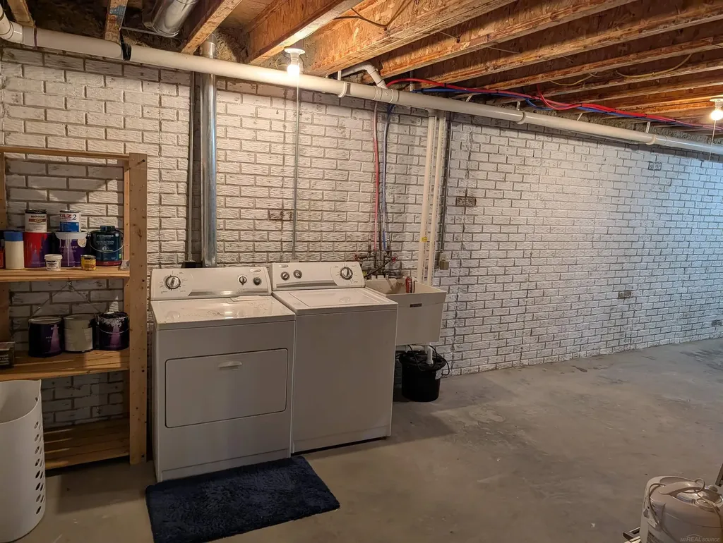2275 Lincoln Manor Drive Grand Blanc Charter Township MI 48507