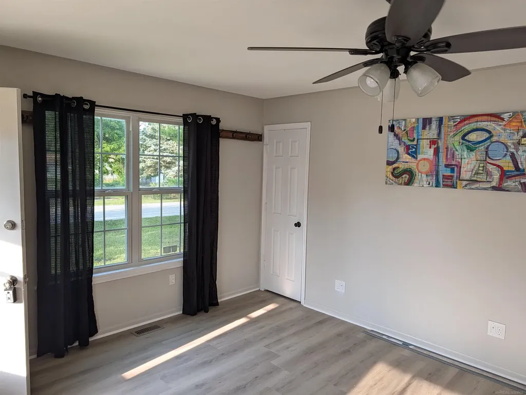 2275 Lincoln Manor Drive Grand Blanc Charter Township MI 48507