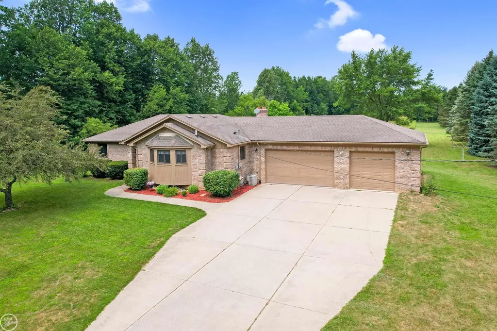 5481 Sutton Road Attica Township MI 48428