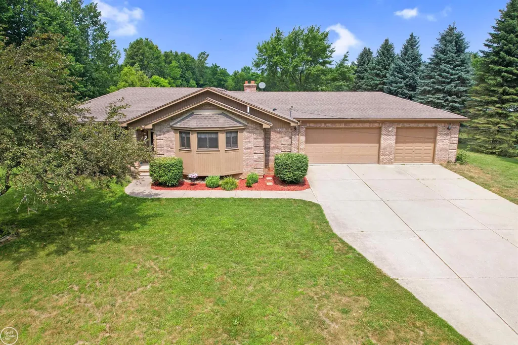 5481 Sutton Road Attica Township MI 48428
