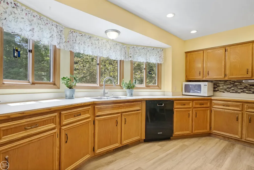 5481 Sutton Road Attica Township MI 48428