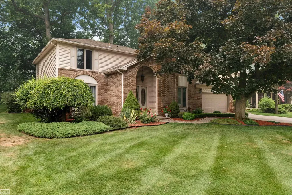 885 Medinah Drive Rochester Hills City MI 48309