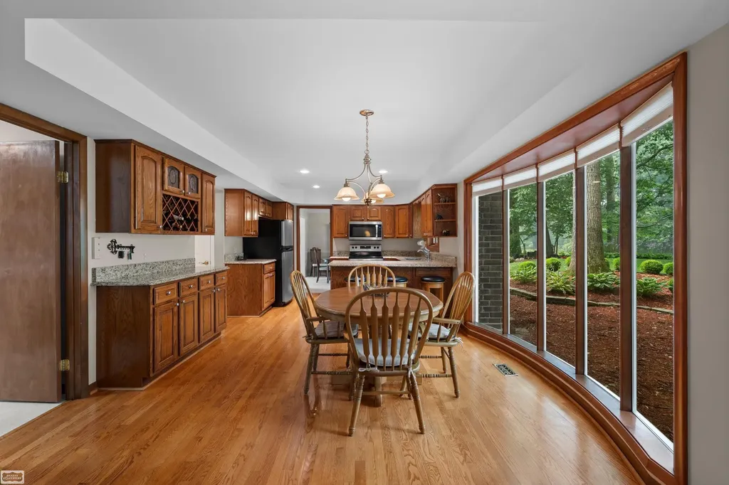 885 Medinah Drive Rochester Hills City MI 48309