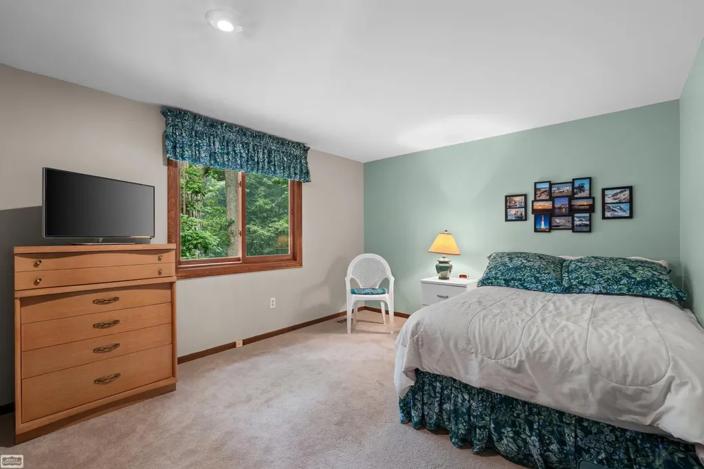 885 Medinah Drive Rochester Hills City MI 48309