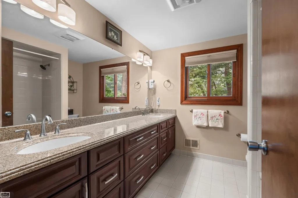 885 Medinah Drive Rochester Hills City MI 48309