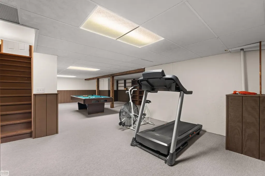 885 Medinah Drive Rochester Hills City MI 48309