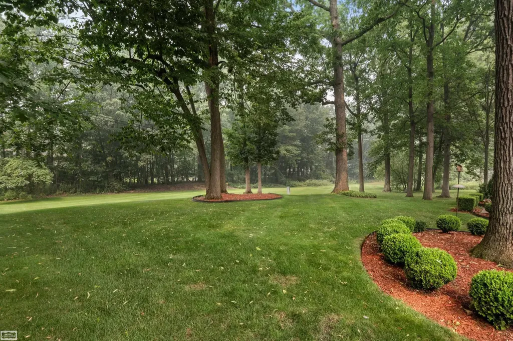 885 Medinah Drive Rochester Hills City MI 48309