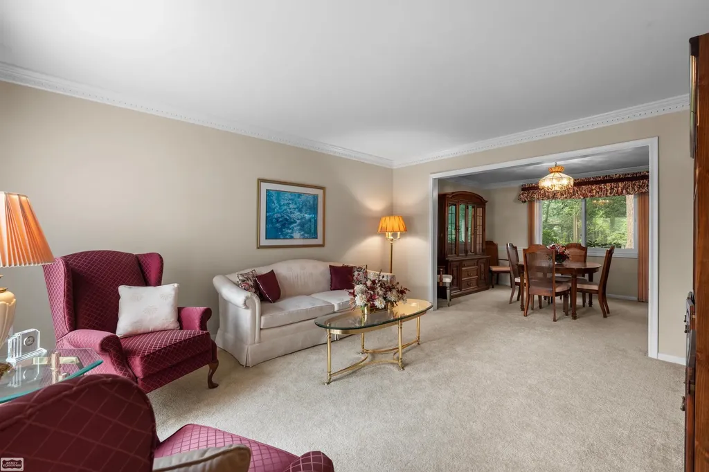 885 Medinah Drive Rochester Hills City MI 48309