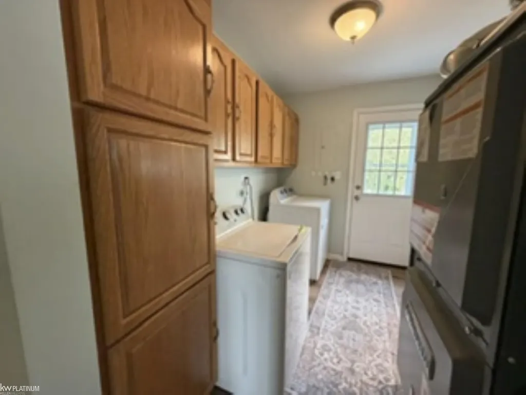 1819 Washington Street Algonac City MI 48001