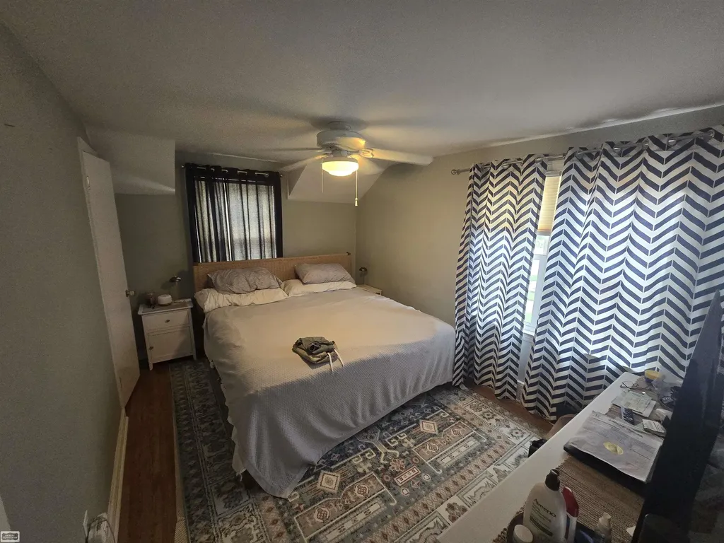 1830 Kenmore Drive Grosse Pointe Woods City MI 48236