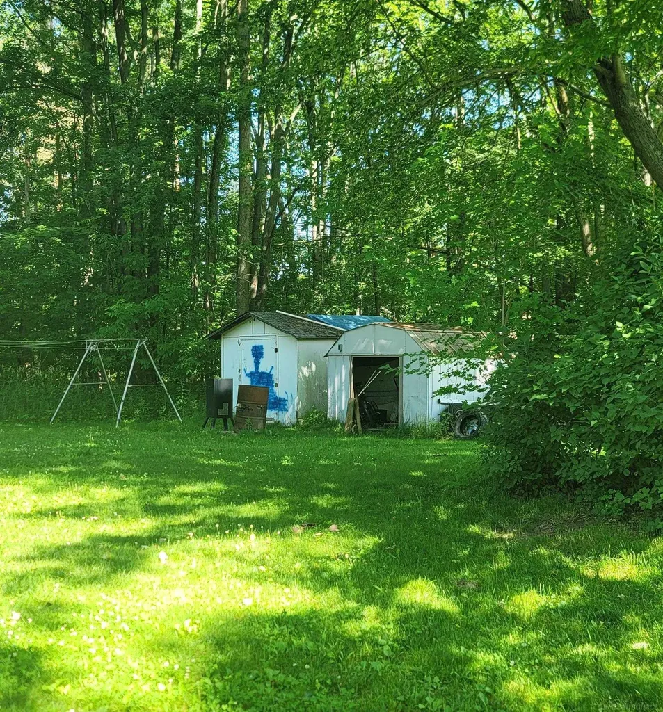 2325 E Sanilac Road Caro City MI 48723