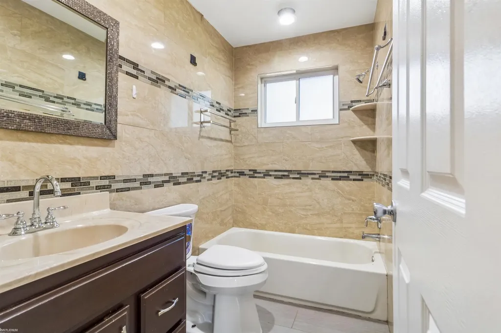 35733 Simon Drive Clinton Charter Township MI 48035