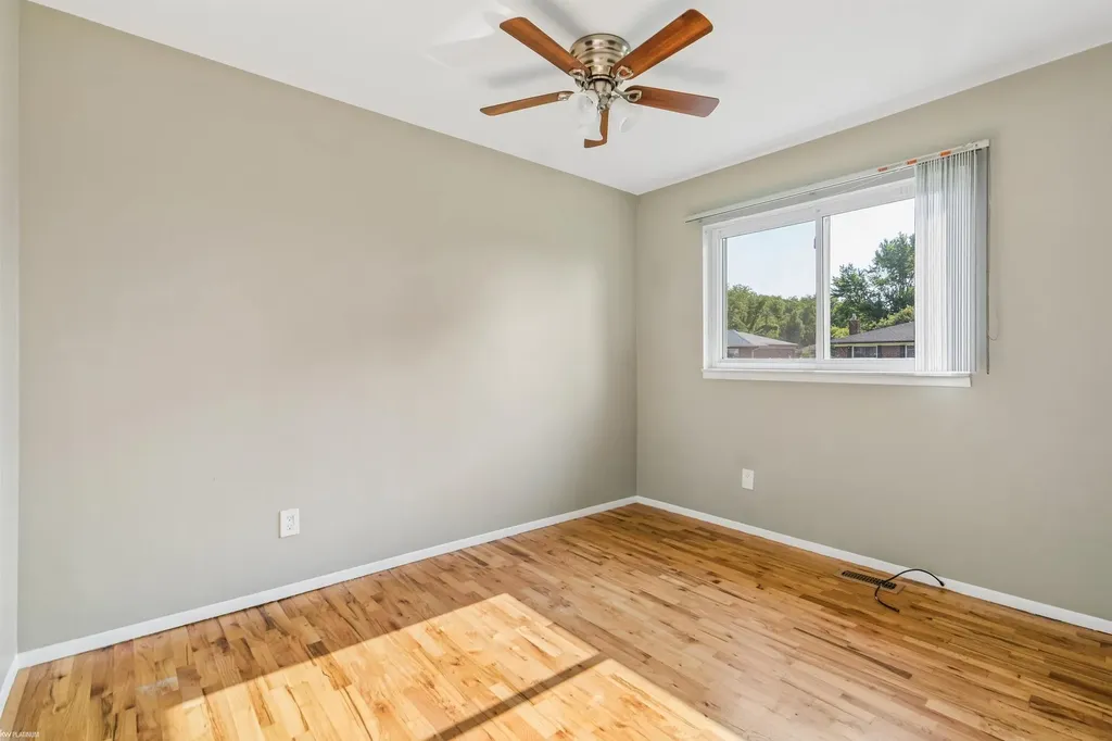 35733 Simon Drive Clinton Charter Township MI 48035