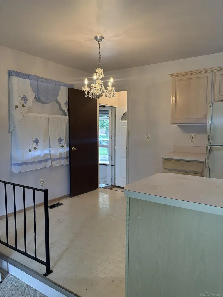 25400 Kelli Court Taylor City MI 48180