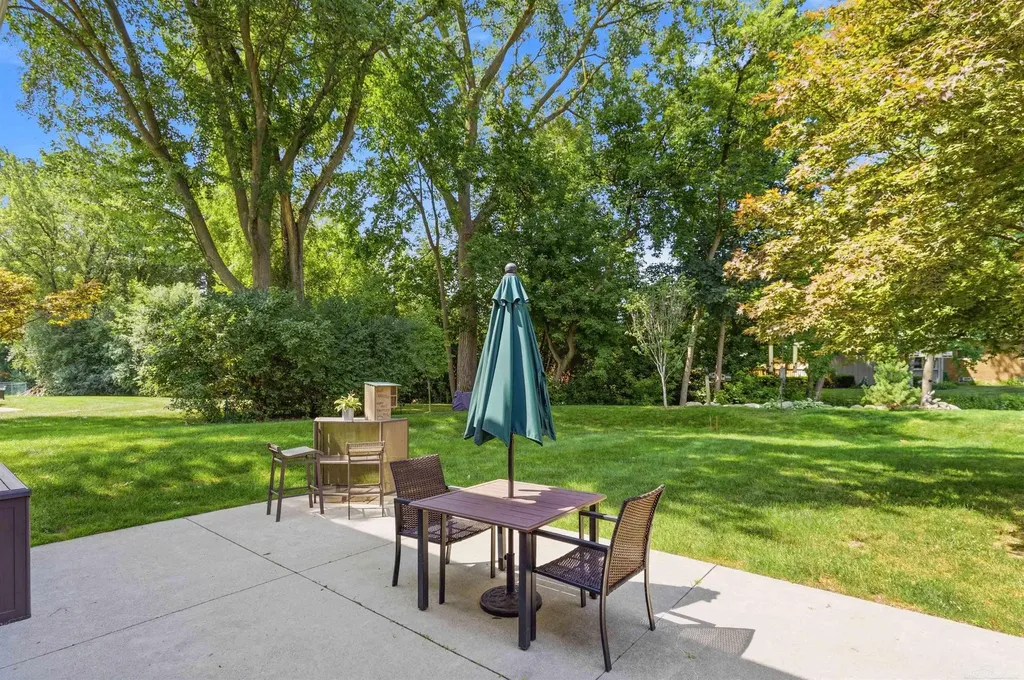 28239 Brandywine Road Farmington Hills City MI 48334