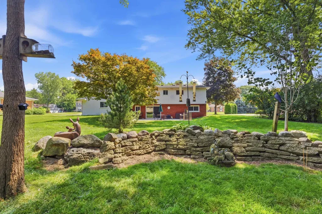 28239 Brandywine Road Farmington Hills City MI 48334