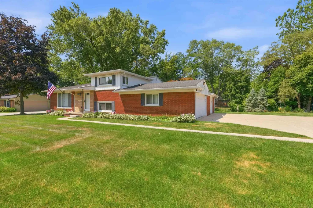 28239 Brandywine Road Farmington Hills City MI 48334