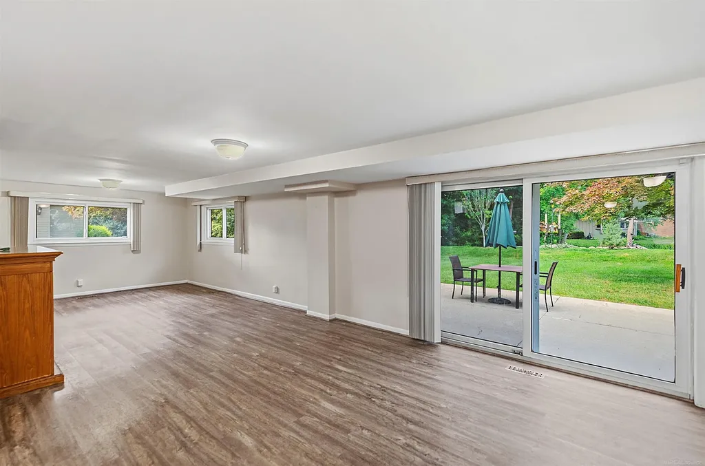 28239 Brandywine Road Farmington Hills City MI 48334