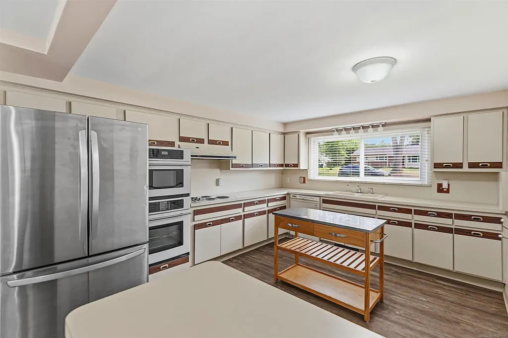 28239 Brandywine Road Farmington Hills City MI 48334