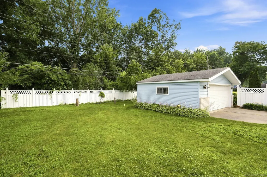 14122 Mary Grove Drive Sterling Heights City MI 48313