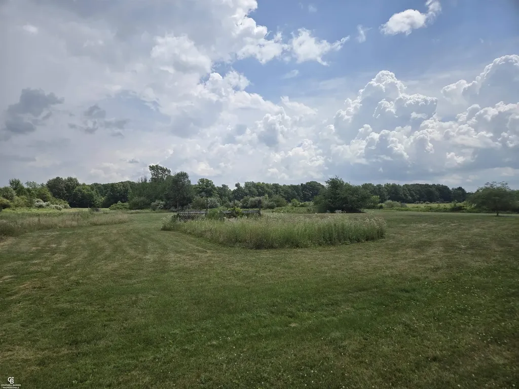 5350 Emmett Road Emmett Township MI 48022