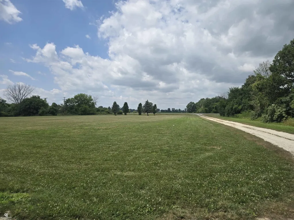 5350 Emmett Road Emmett Township MI 48022