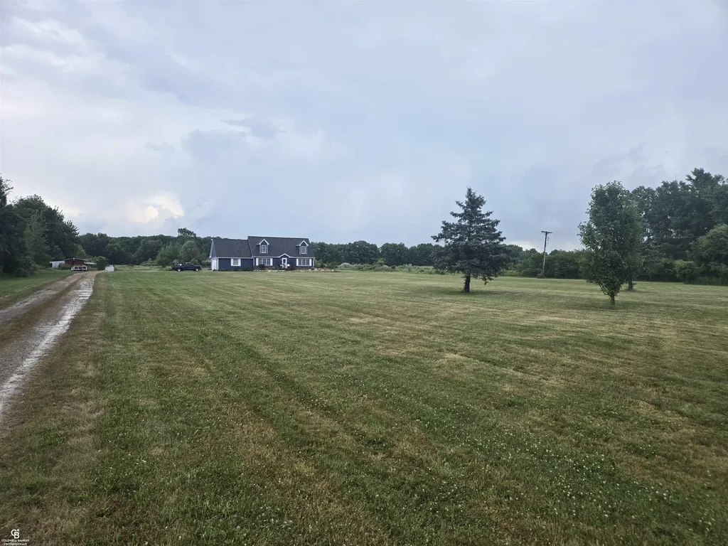 5350 Emmett Road Emmett Township MI 48022