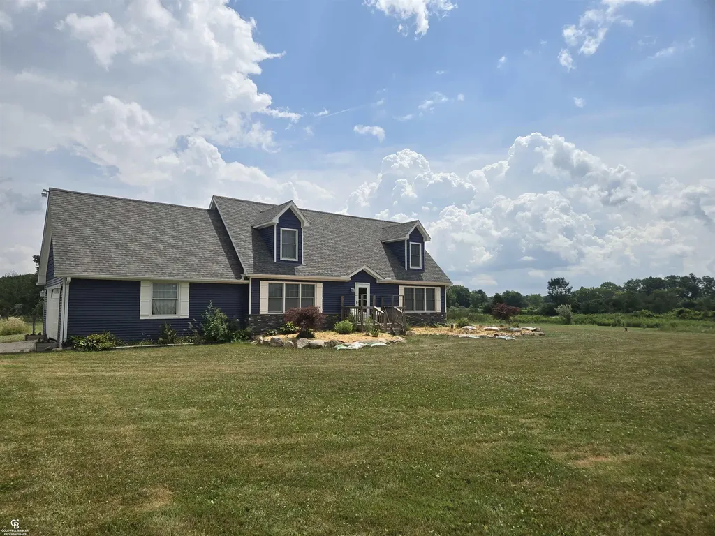 5350 Emmett Road Emmett Township MI 48022