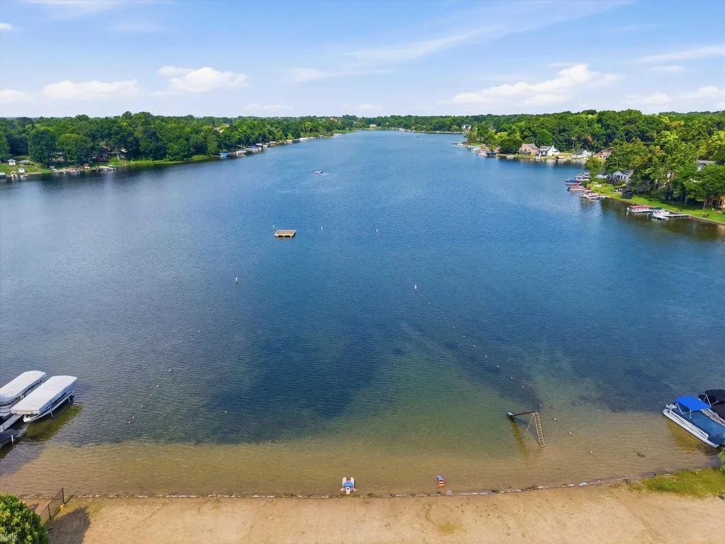 715 N Conklin Road Lake Orion Village MI 48362