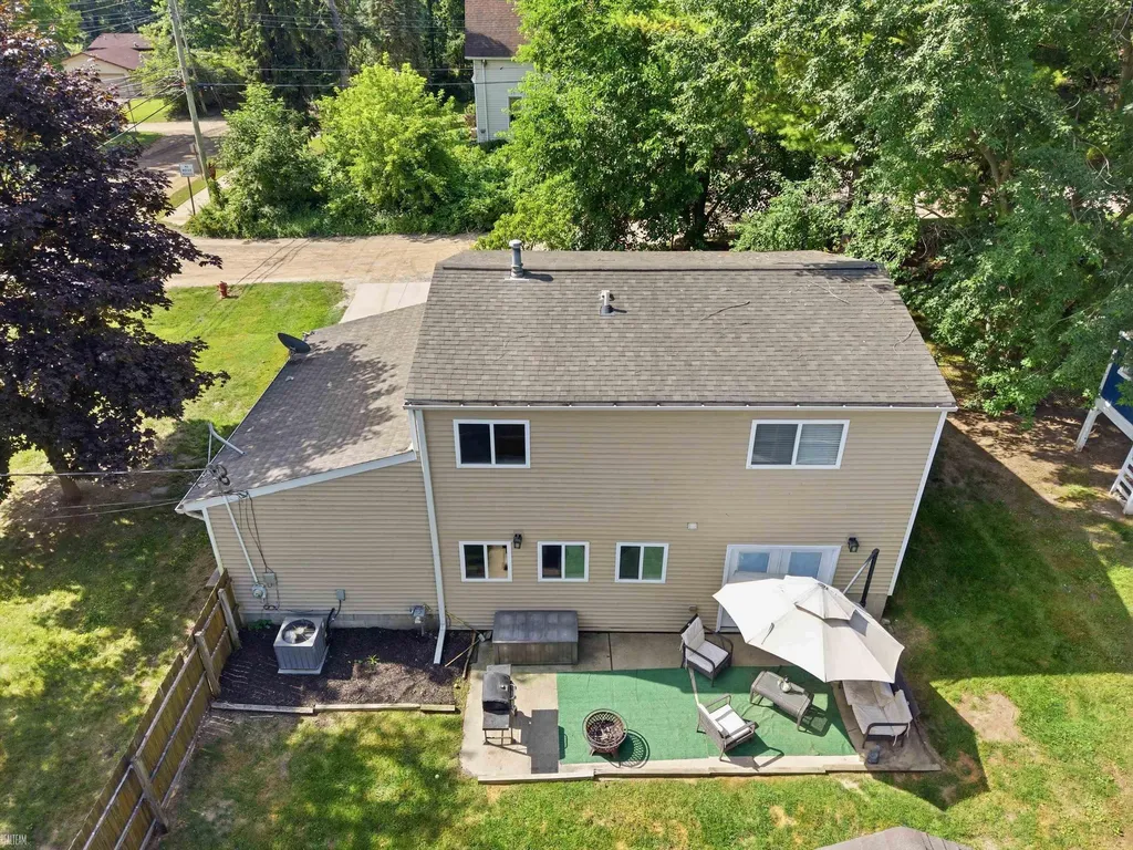 715 N Conklin Road Lake Orion Village MI 48362