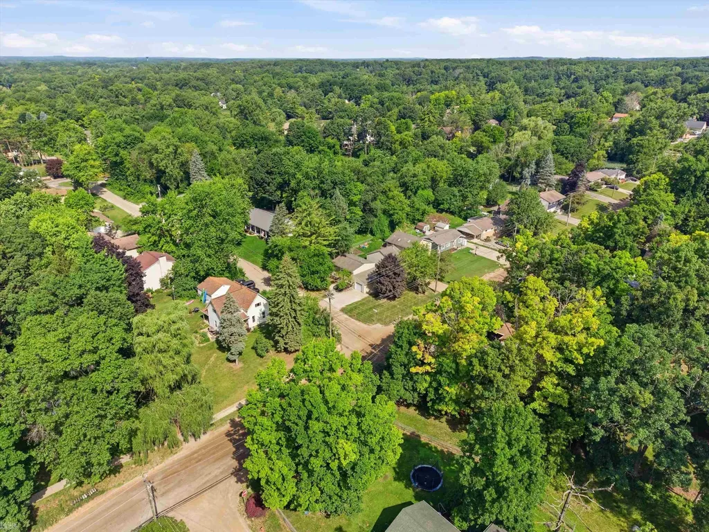 715 N Conklin Road Lake Orion Village MI 48362