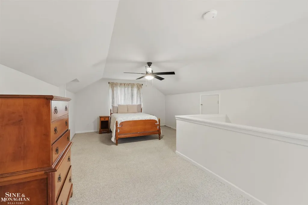 1602 Anita Avenue Grosse Pointe Woods City MI 48236