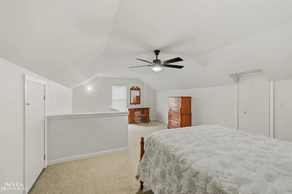 1602 Anita Avenue Grosse Pointe Woods City MI 48236