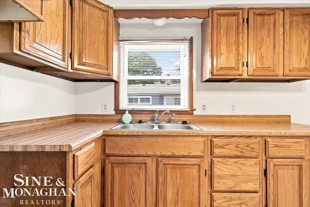 2514 22nd Avenue Port Huron City MI 48060