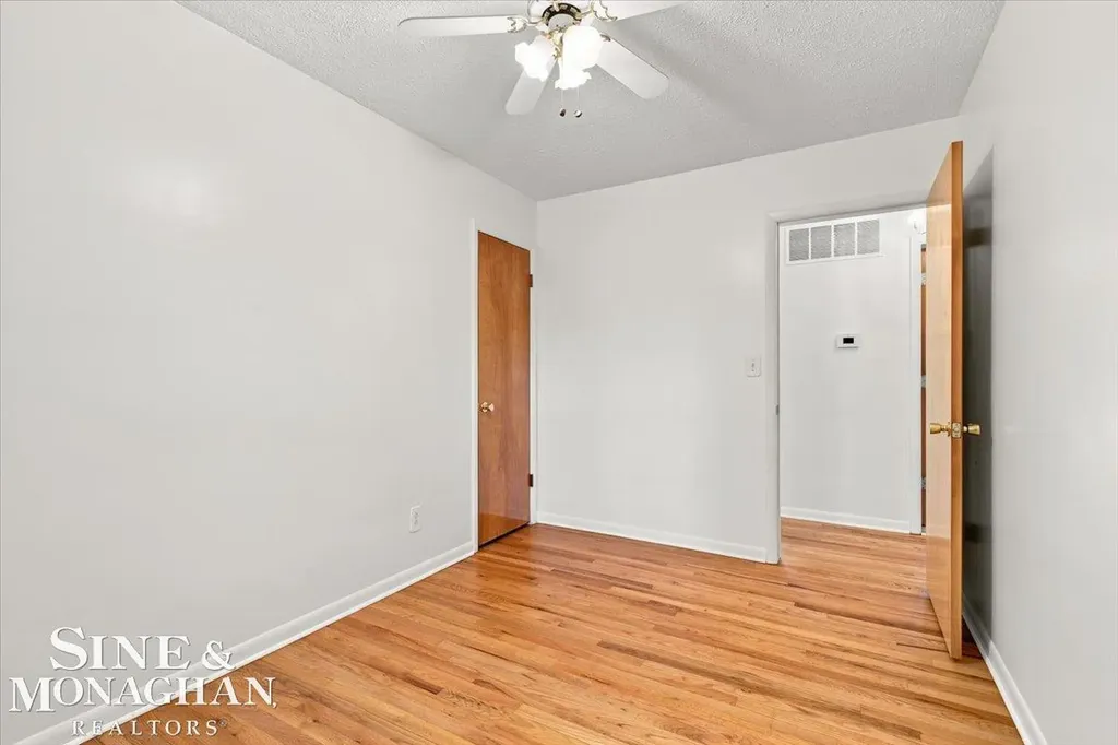 2514 22nd Avenue Port Huron City MI 48060
