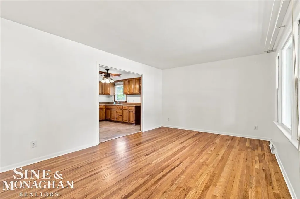 2514 22nd Avenue Port Huron City MI 48060