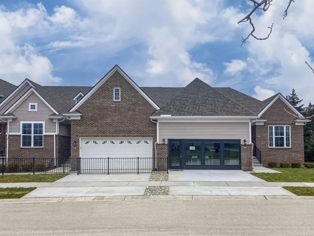 9961 Crossview Trail Hartland Township MI 48855