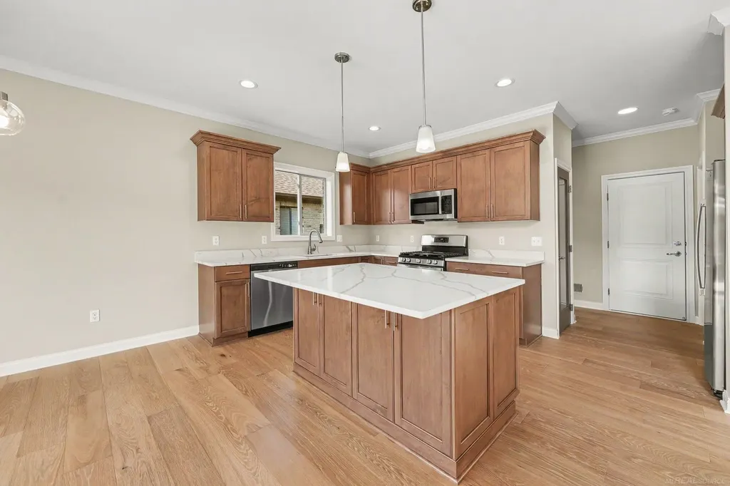 56686 Via Toscana Street Macomb Township MI 48042