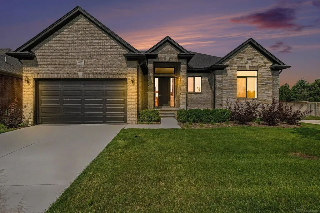 56677 Via Nesso Street Macomb Township MI 48042