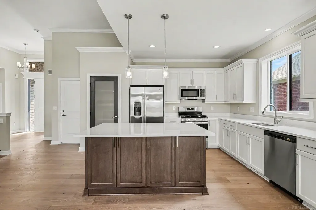 56677 Via Nesso Street Macomb Township MI 48042