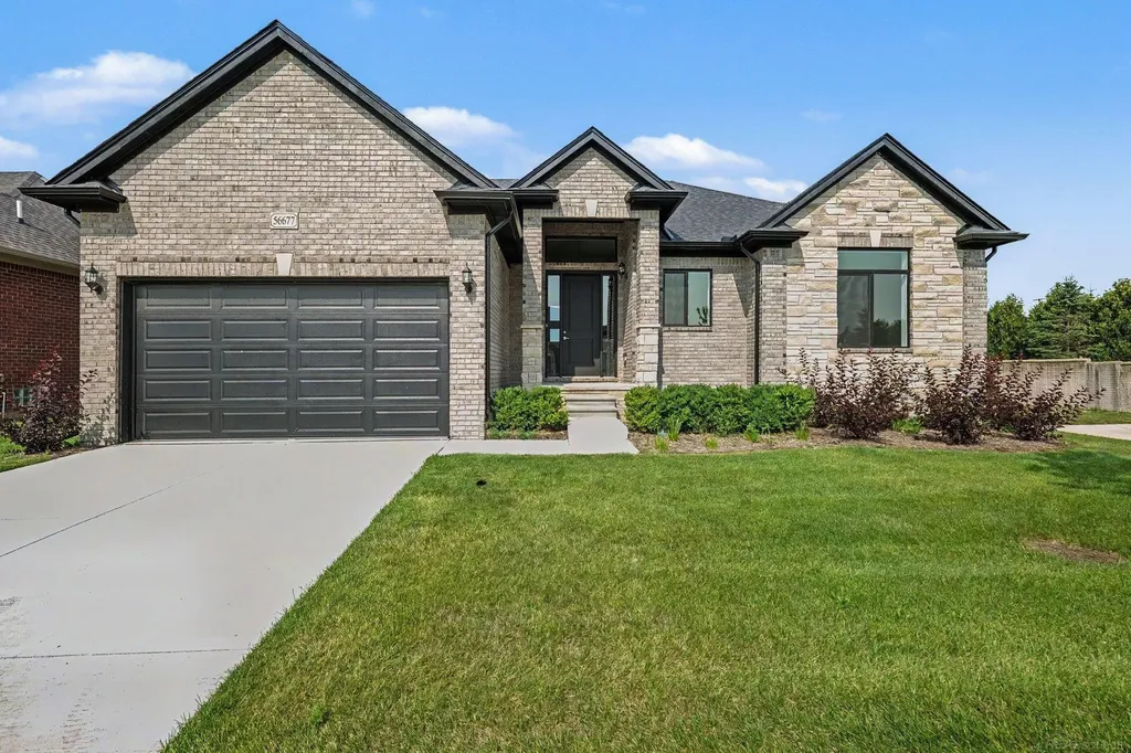 56677 Via Nesso Street Macomb Township MI 48042