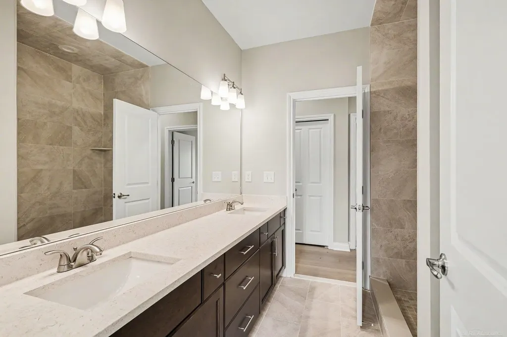 56677 Via Nesso Street Macomb Township MI 48042