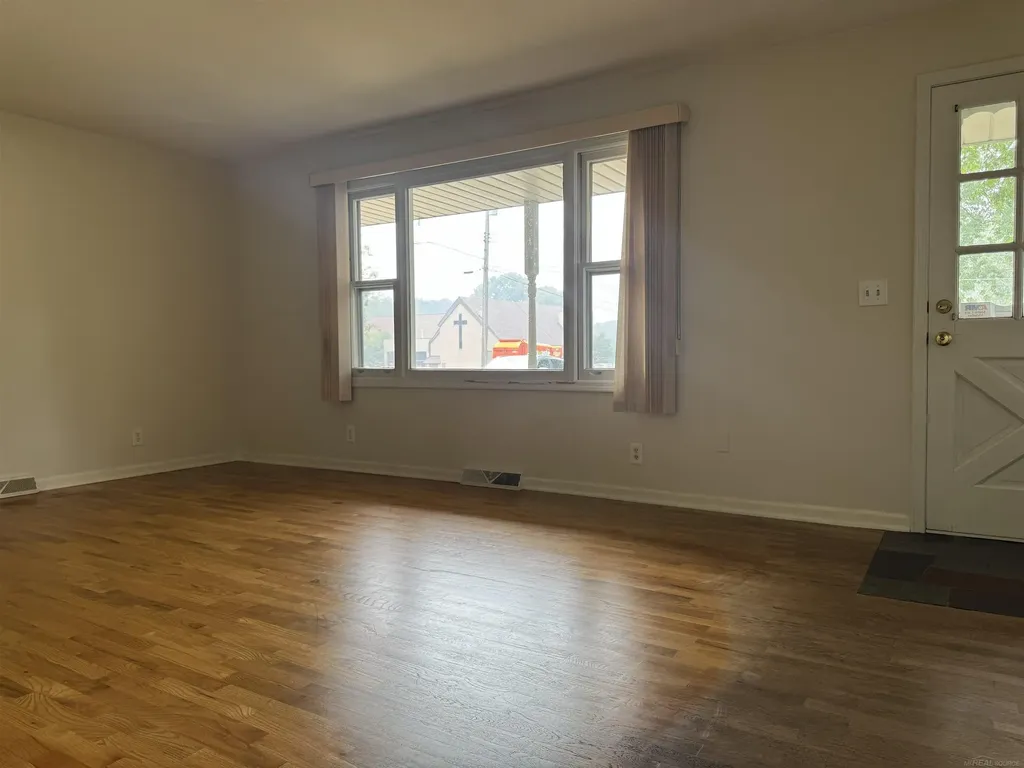 120 Beth Street Holland Charter Township MI 49424