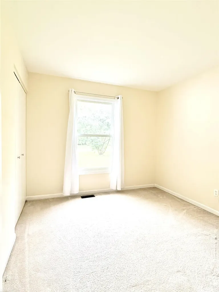 3290 Sapphire Lane Fort Gratiot Charter Township MI 48059