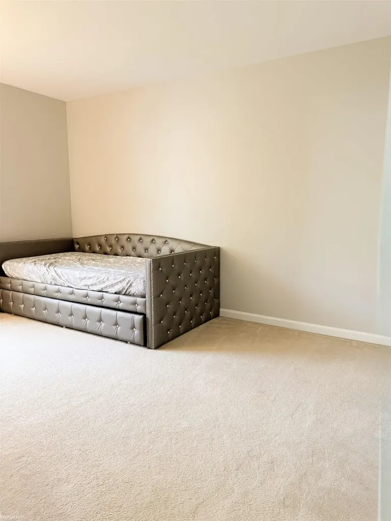3290 Sapphire Lane Fort Gratiot Charter Township MI 48059