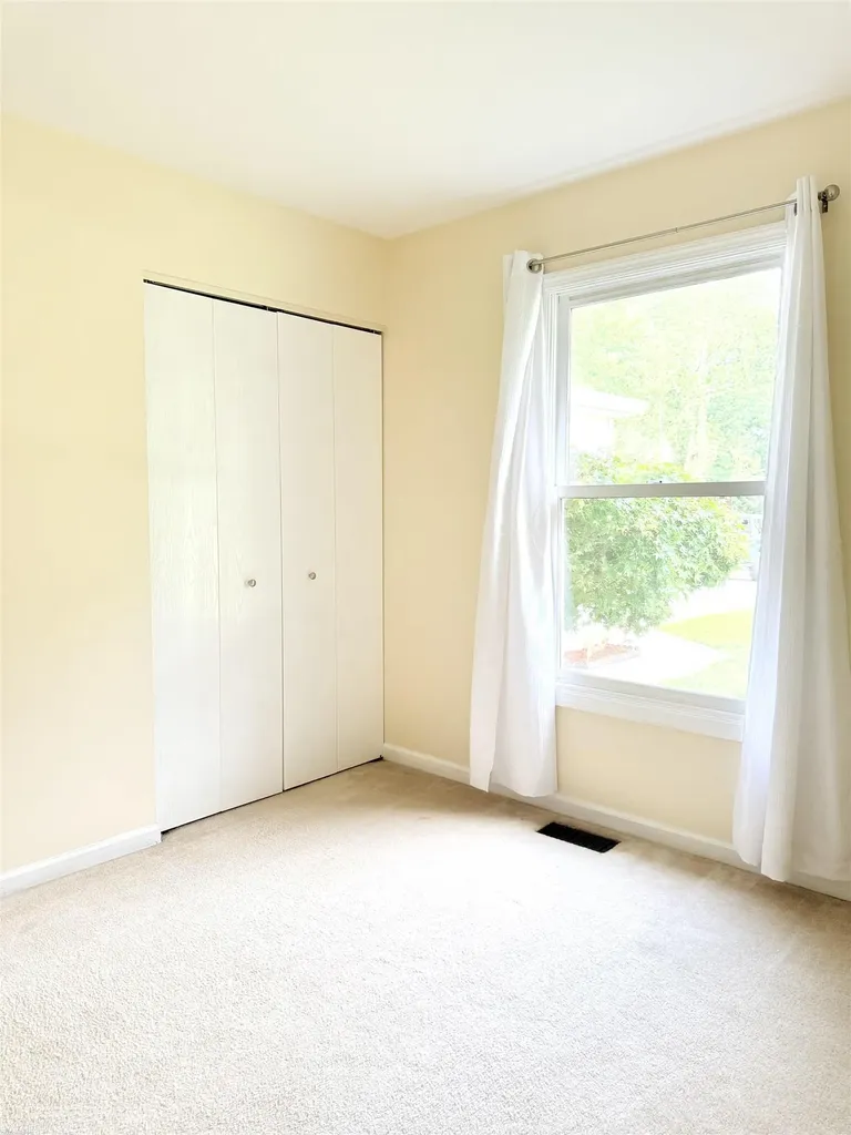 3290 Sapphire Lane Fort Gratiot Charter Township MI 48059