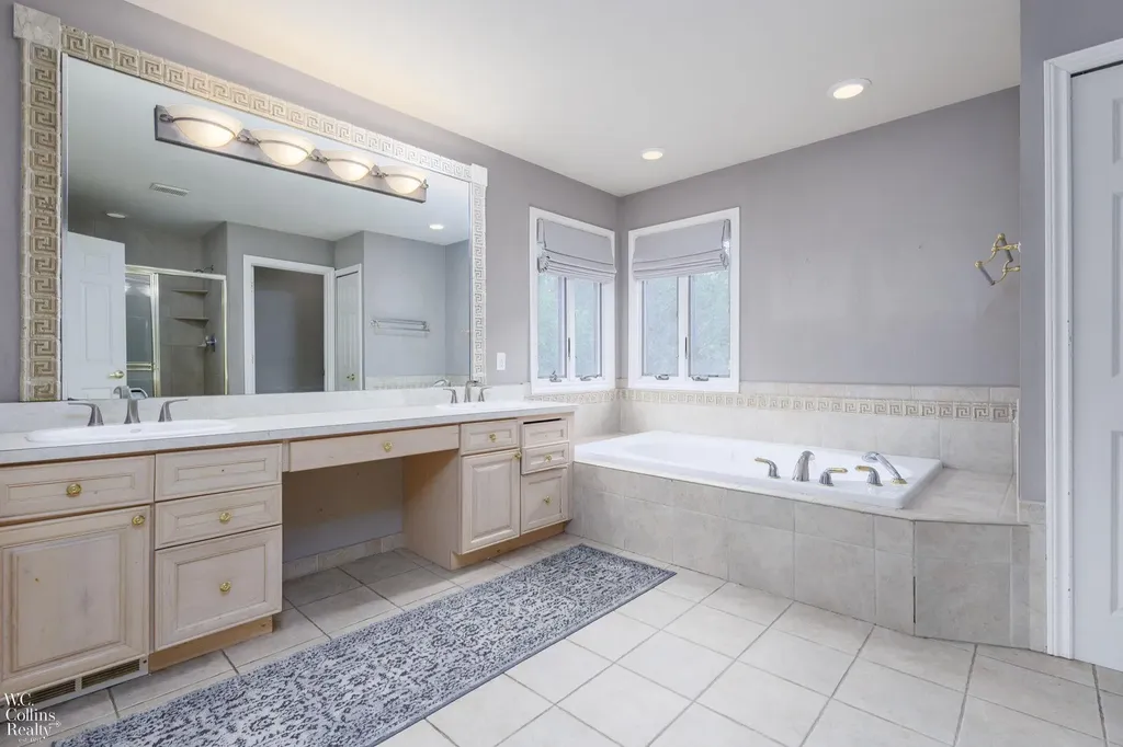 3276 Kern Road Orion Charter Township MI 48360