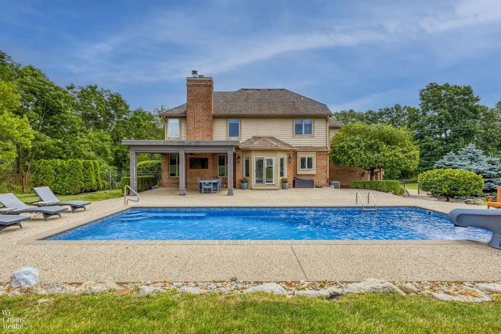 3276 Kern Road Orion Charter Township MI 48360
