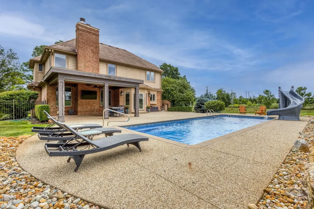 3276 Kern Road Orion Charter Township MI 48360