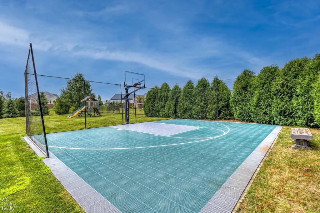 3276 Kern Road Orion Charter Township MI 48360